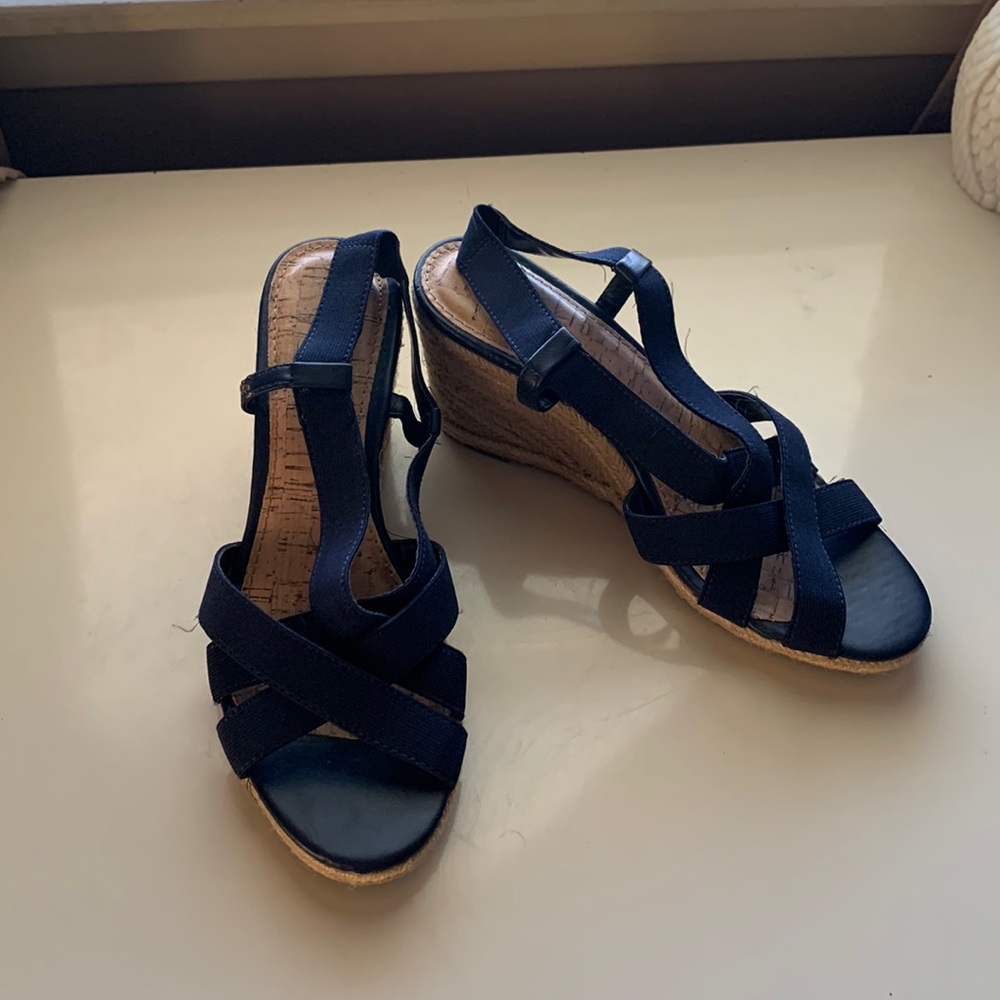 Woman’s Merona Size 8